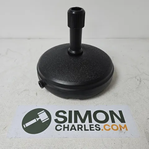 PLASTIC WATER FILLABLE BASE IN BLACK