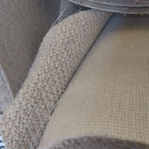 ROLL OF QUALITY HEATHCOTE BOUCLE CARPET - APPROXIMATELY 5 x 10m