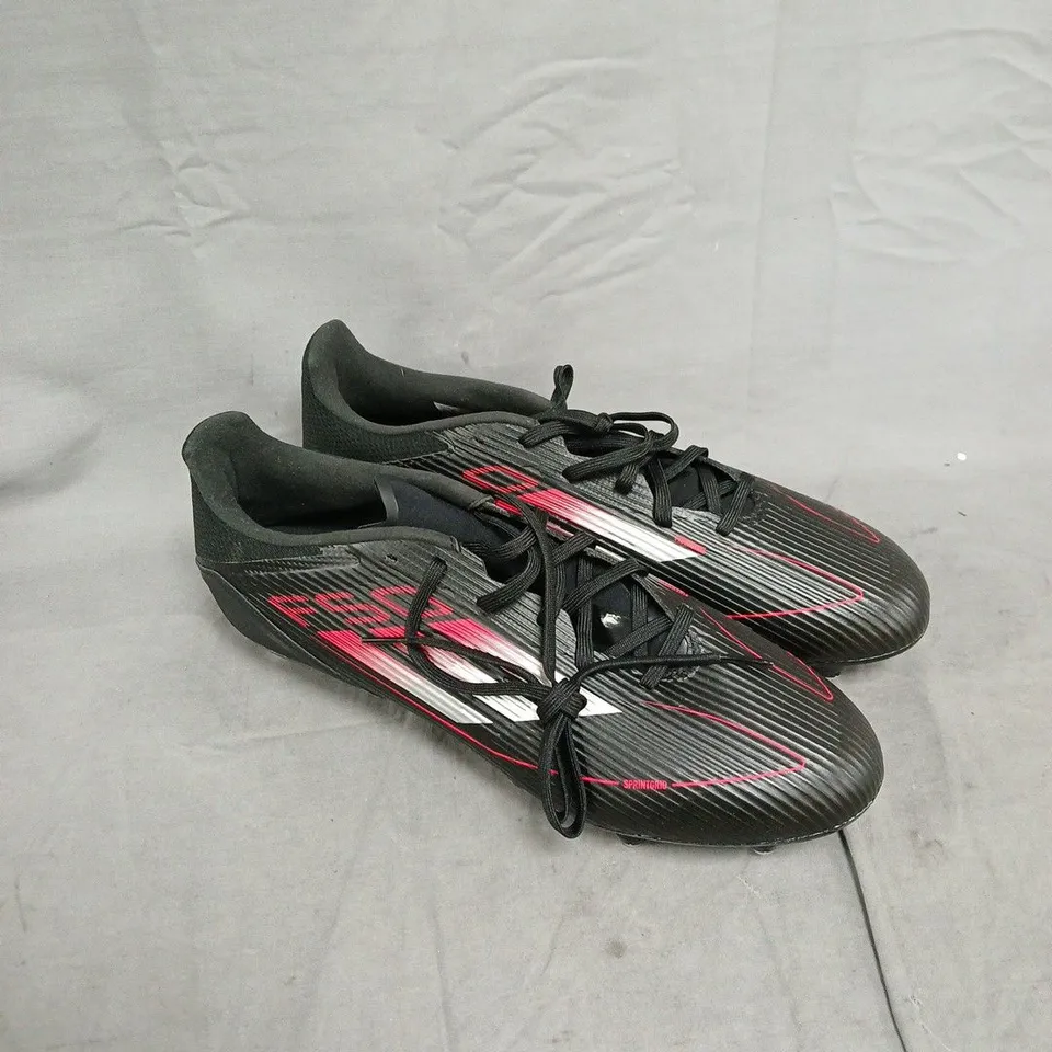 ADIDAS F50 SEAGUE SOFT GROUND FOOTBALL BOOTS IN BLACK/RED SIZE 10
