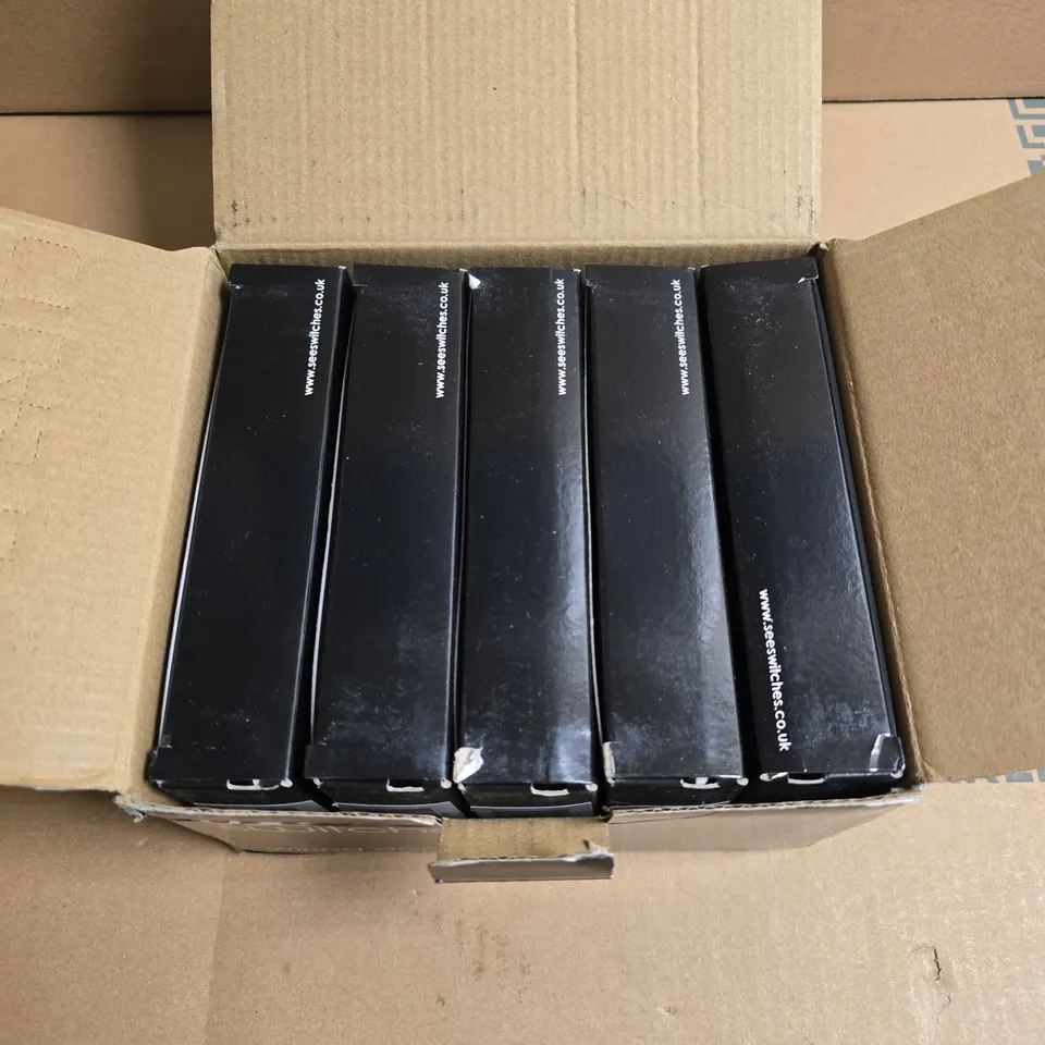 5 X SEE SWITCHES 2 GANG 13A SWITCHED SOCKETS 