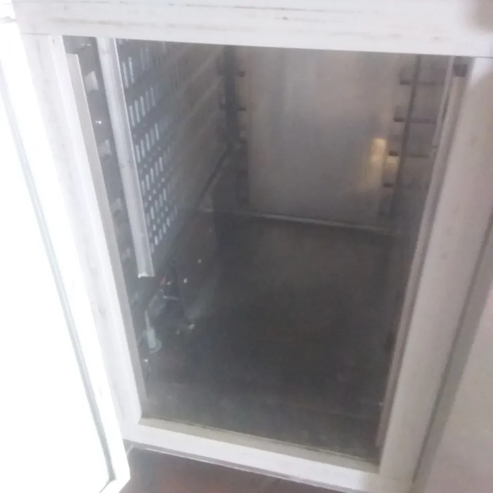 STAINLESS STEEL THREE DOOR FOOD PREPARATION UNIT