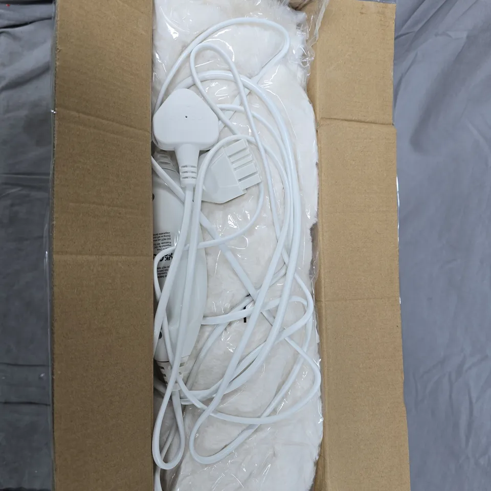 COZEE HOME LUXURY RUCHED FAUX FUR AND VELVET SOFT HEATED THROW