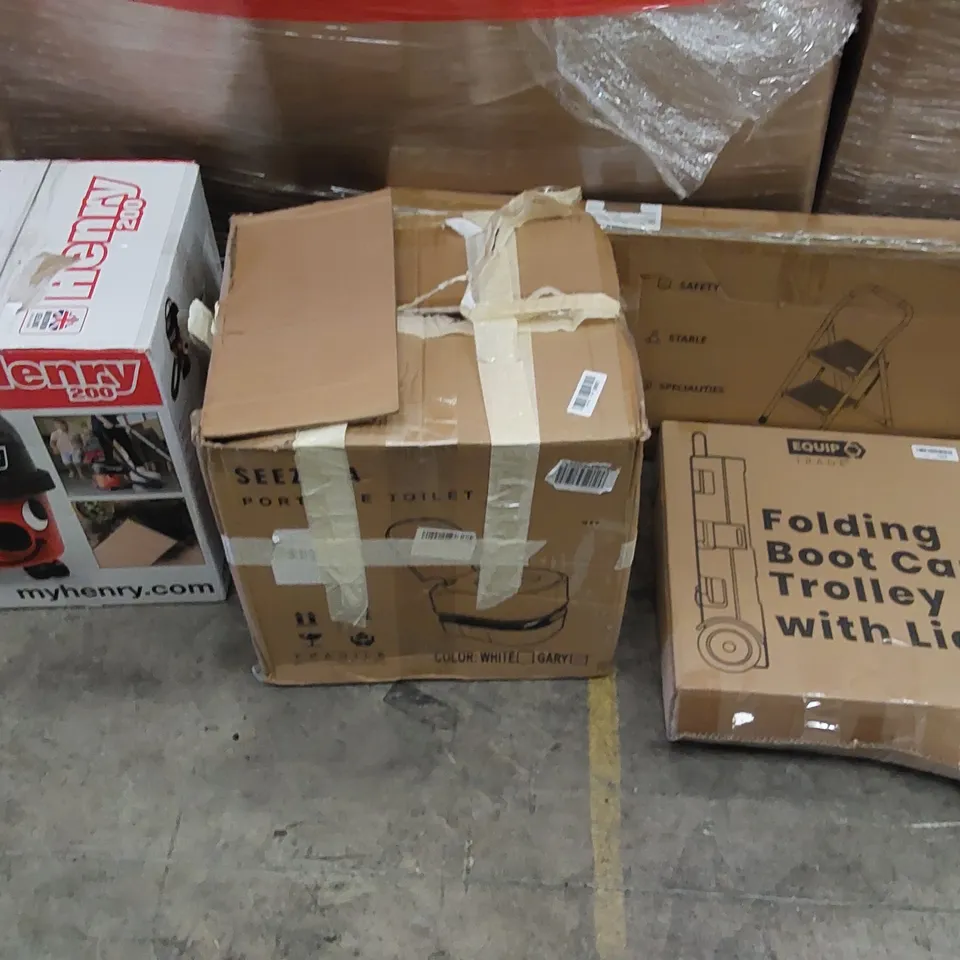 PALLET OF ASSORTED ITEMS INCLUDING: HENRY HOOVER. PORTABLE TOILET SEAT, CAR BOOT TROLLEY, STEP LADDER