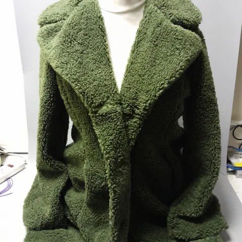 CENTIGRADE FLEECE UTTON FRONT JACKET IN DARK GREEN SIZE M