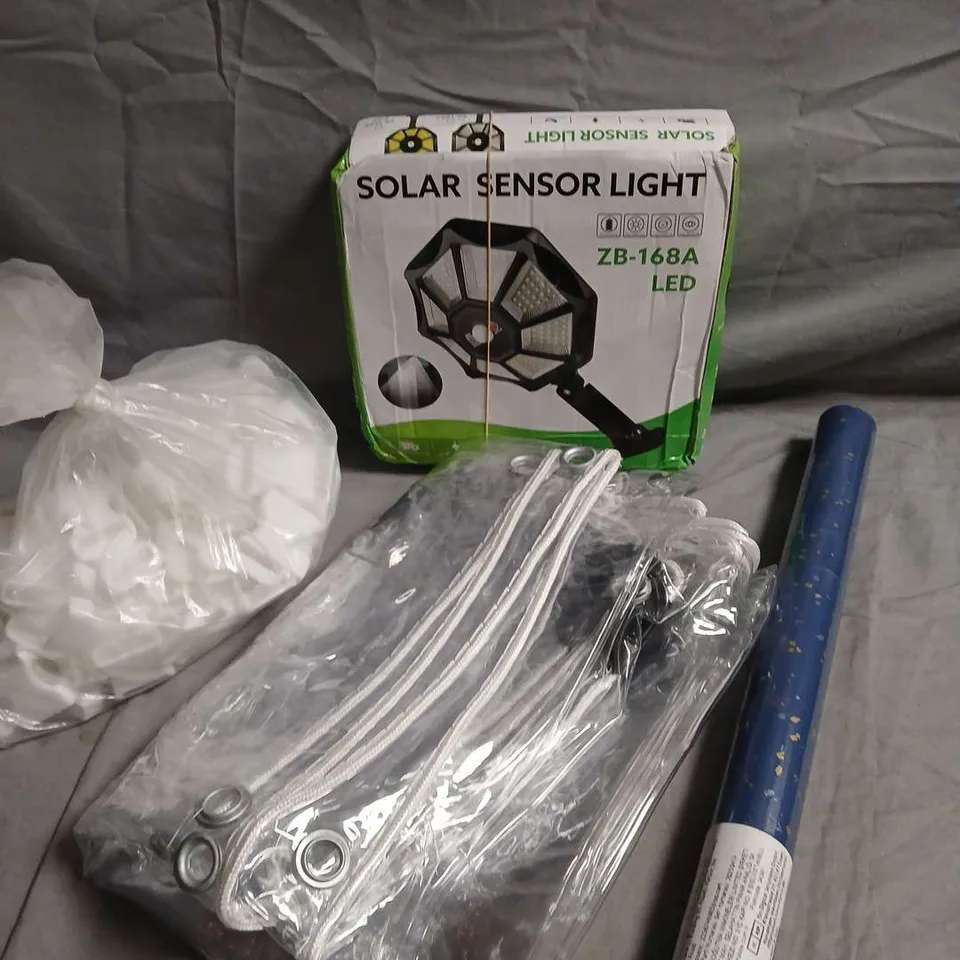 APPROXIMATELY 20 ASSORTED HOUSEHOLD PRODUCTS TO INCLUDE SOLAR SENSOR LIGHT, WRAPPING PAPER, STORAGE BASKET ETC 