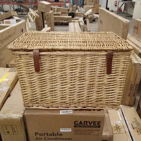 BOXED WICKER HAMPER H37 x W60 x D41cm