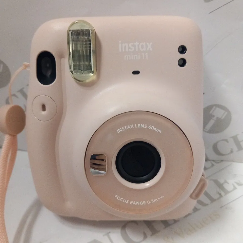 BOXED FUJIFILM INSTAX MINI 11 INSTANT CAMERA