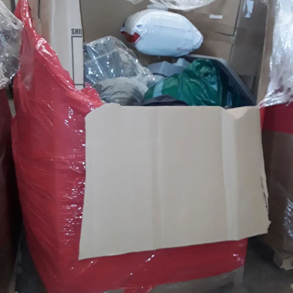 PALLET OF ASSORTED HOUSEHOLD ITEMS TO INCLUDE LED SPIRAL PANEL, ROTARY DEHUMIDIFIER AND PLASTIC FOOD STORAGE