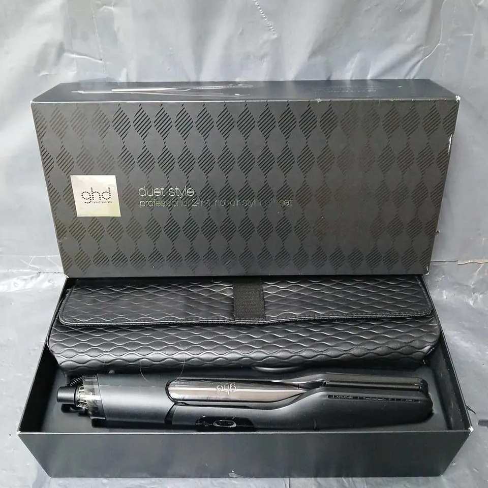 BOXED GHD DUET STYLE GIFT SET - 2 IN 1 HOT AIR STYLER 