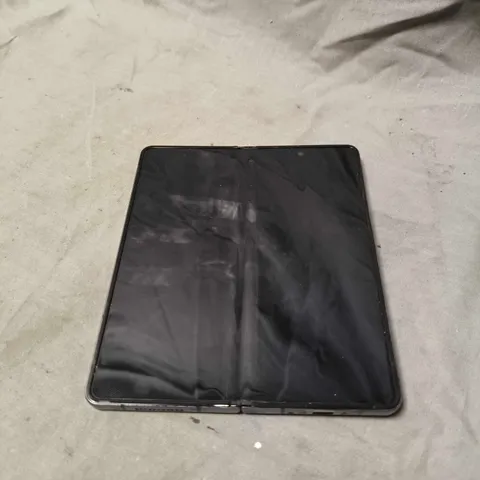 SAMSUNG GALAXY FOLD SMARTPHONE