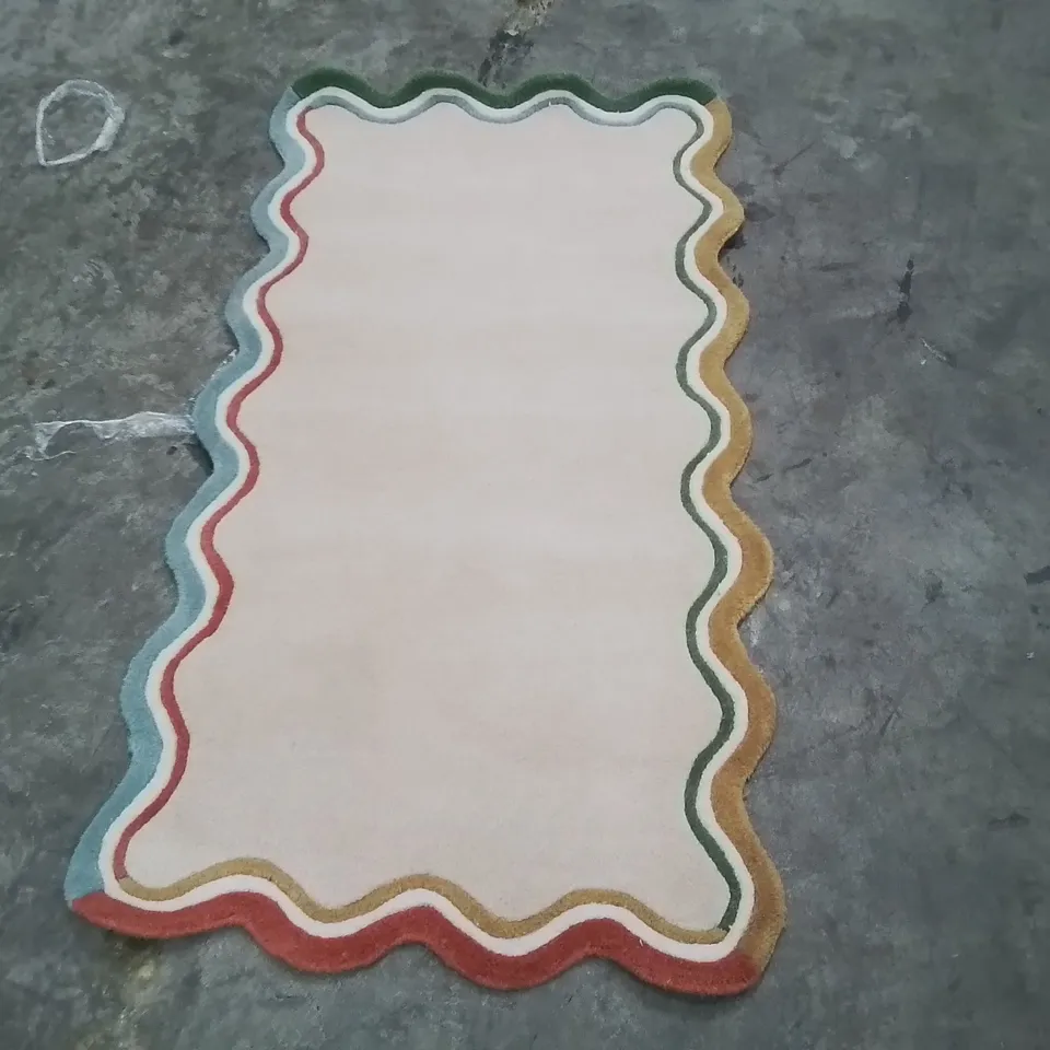 QUALITY DESIGNER AREA RUG - APPROXIMATELY 140X80CM