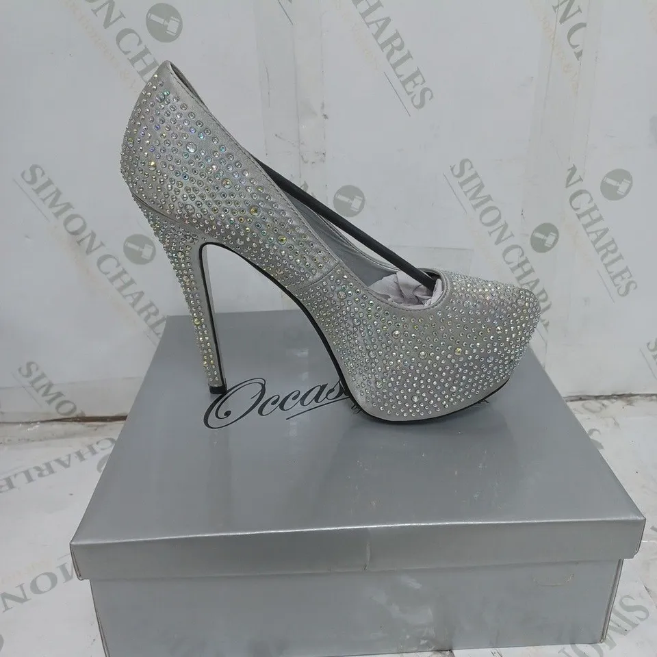 LOT OF 14 PAIRS OF OCCASIONS BY CASANDRA LADIES SHOES