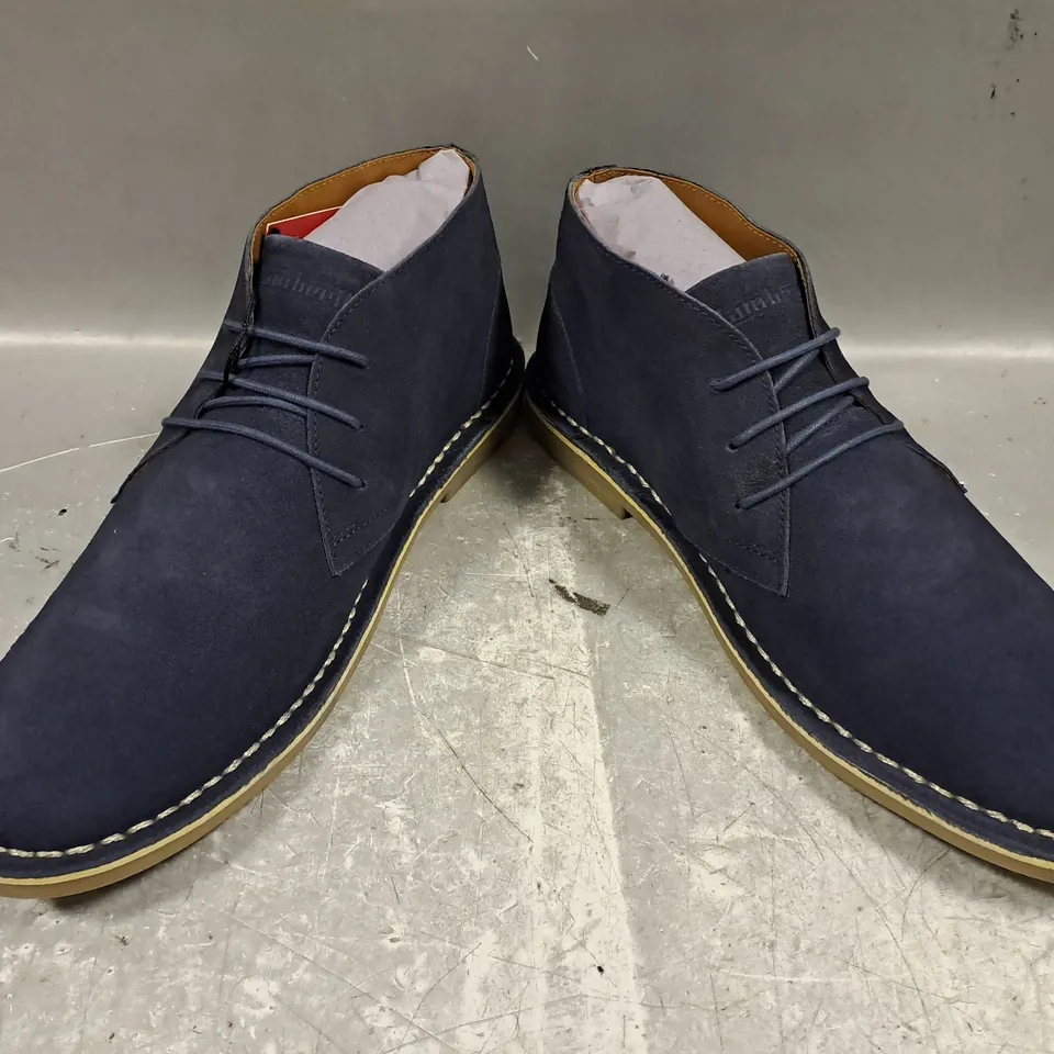 BOXED PAIR OF LAMBRETTA CHISWICK SHOES IN NAVY UK SIZE 9