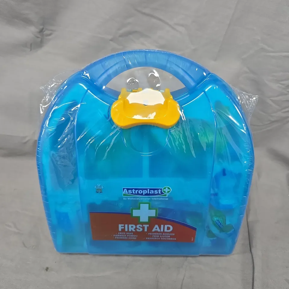 SEALED ASTROPLAST FIRST AID BOX