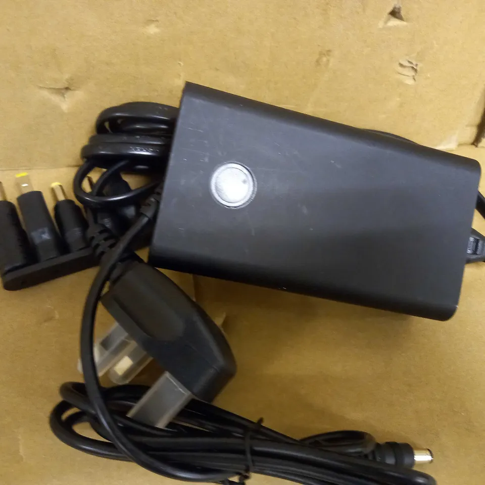 BLACKWEB 90W UNIVERSAL LAPTOP CHARGER 