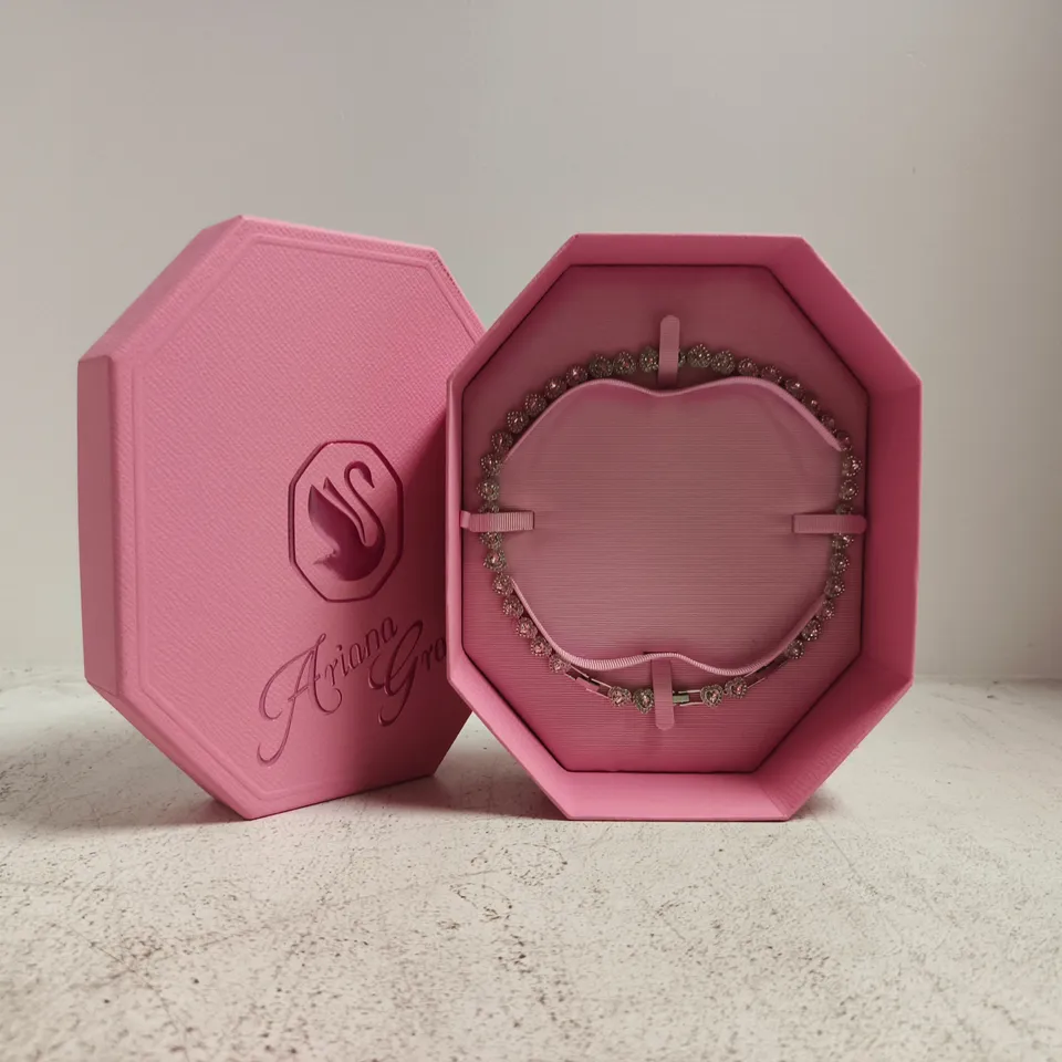 SWAROVSKI ARIANA GRANDE CRYSTAL NECKLACE IN PINK GIFT BOX