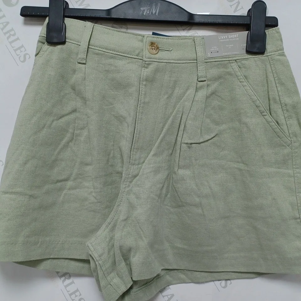 HOLLISTER ULTRA HIGH-RISE LIVVY SHORTS IN LIGHT GREEN - SMALL