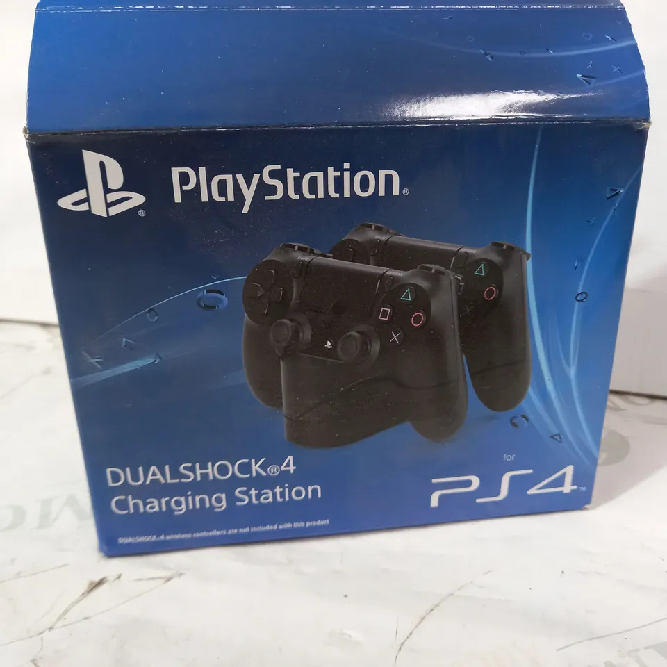 BOXED PLAYSTATION DUALSHOCK 4 CHARGING STATION FOR PS4