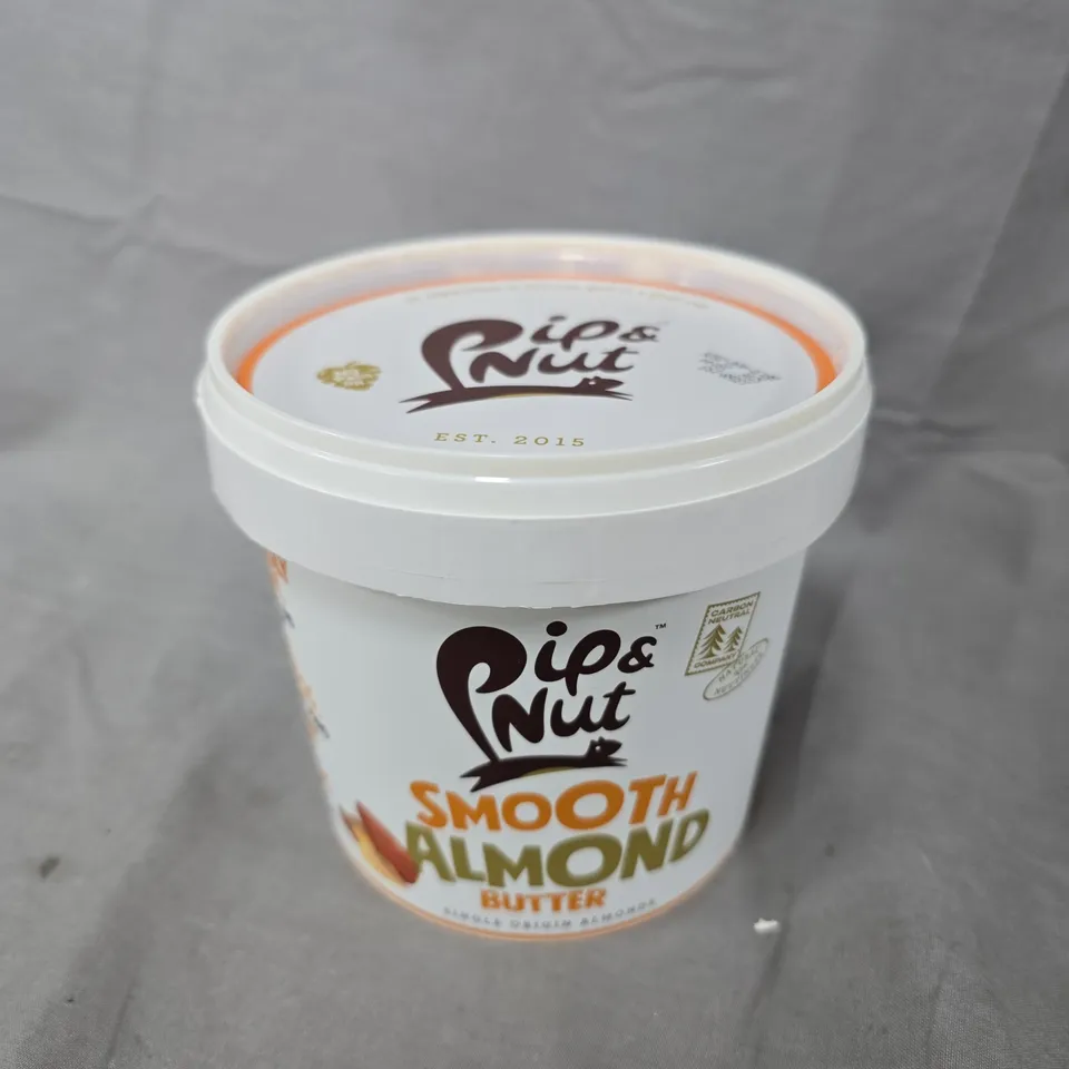 PIP & NUT SMOOTH ALMOND BUTTER - 1KG