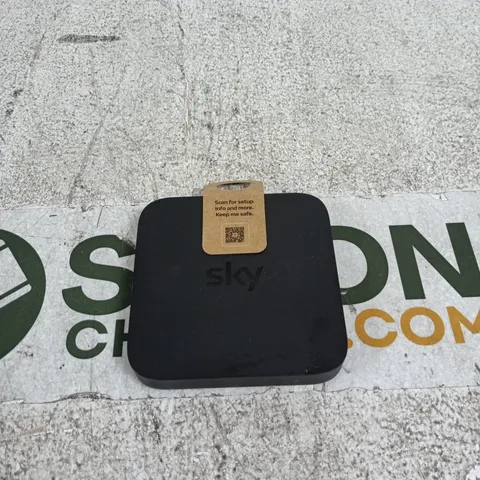 SKY STREAM PUCK (MODEL IP061-EF-ANT) UNBOXED
