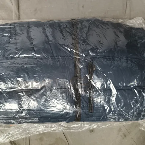 REGATTA LEESHAW JACKET IN NAVY SIZE LARGE