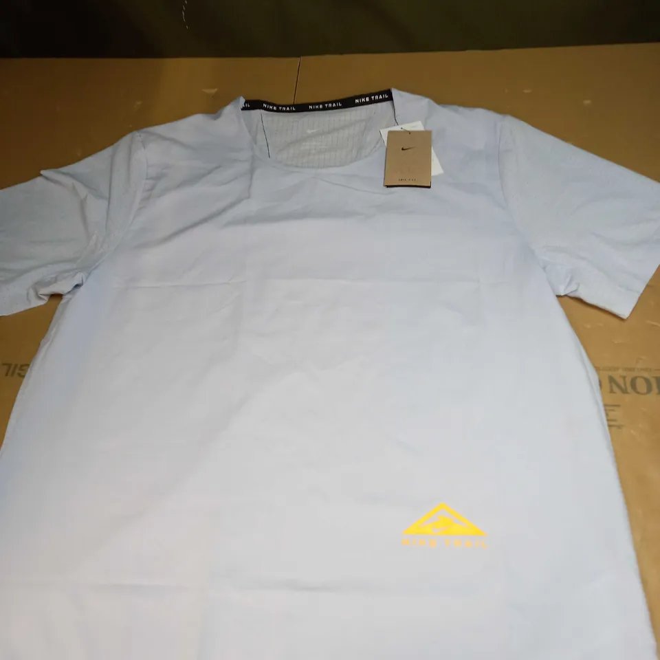 NIKE TRAIL DRI-FIT T-SHIRT SIZE L