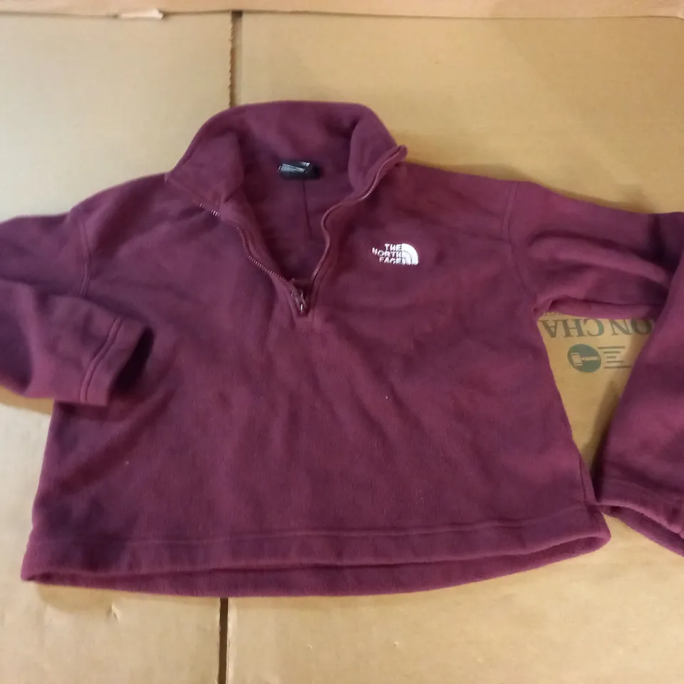 NORTH FACE CROPPED FLEECE IN WINE - M