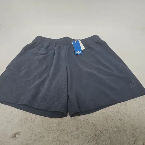 ADIDAS NAVY WAFFLE SHORTS β L