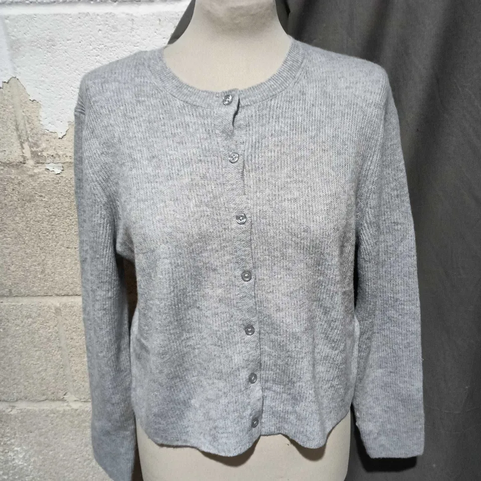STRADIVARIUS GREY KNITTED CARDIGAN, BUTTON-FRONT, LONG SLEEVES - SIZE S