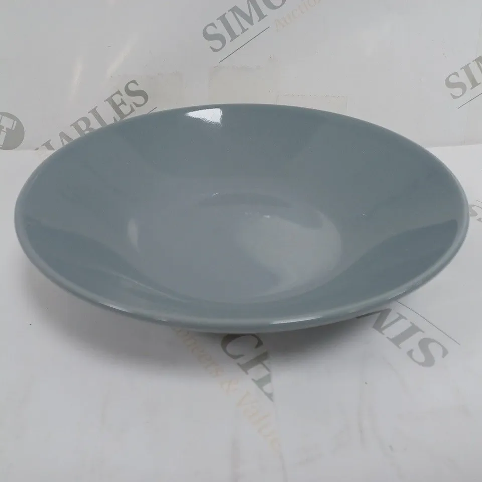 BRAND NEW BOXED CESIRO 18 PIECE DINNERWARE SET TO INCLUDE 6 DINNER PLATES, 6 DESSERT PLATES, 6 DEEP PLATES - COLLECTION ONLY