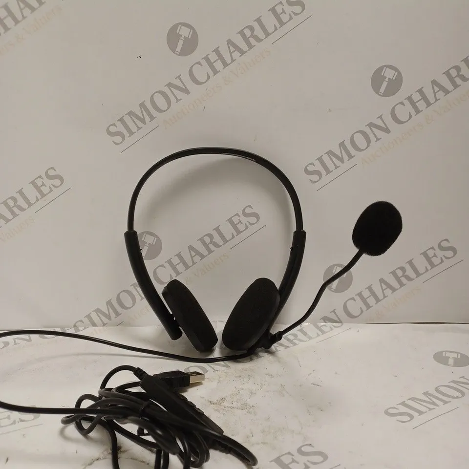 BOXED U15 USB HEADSET IN BLACK