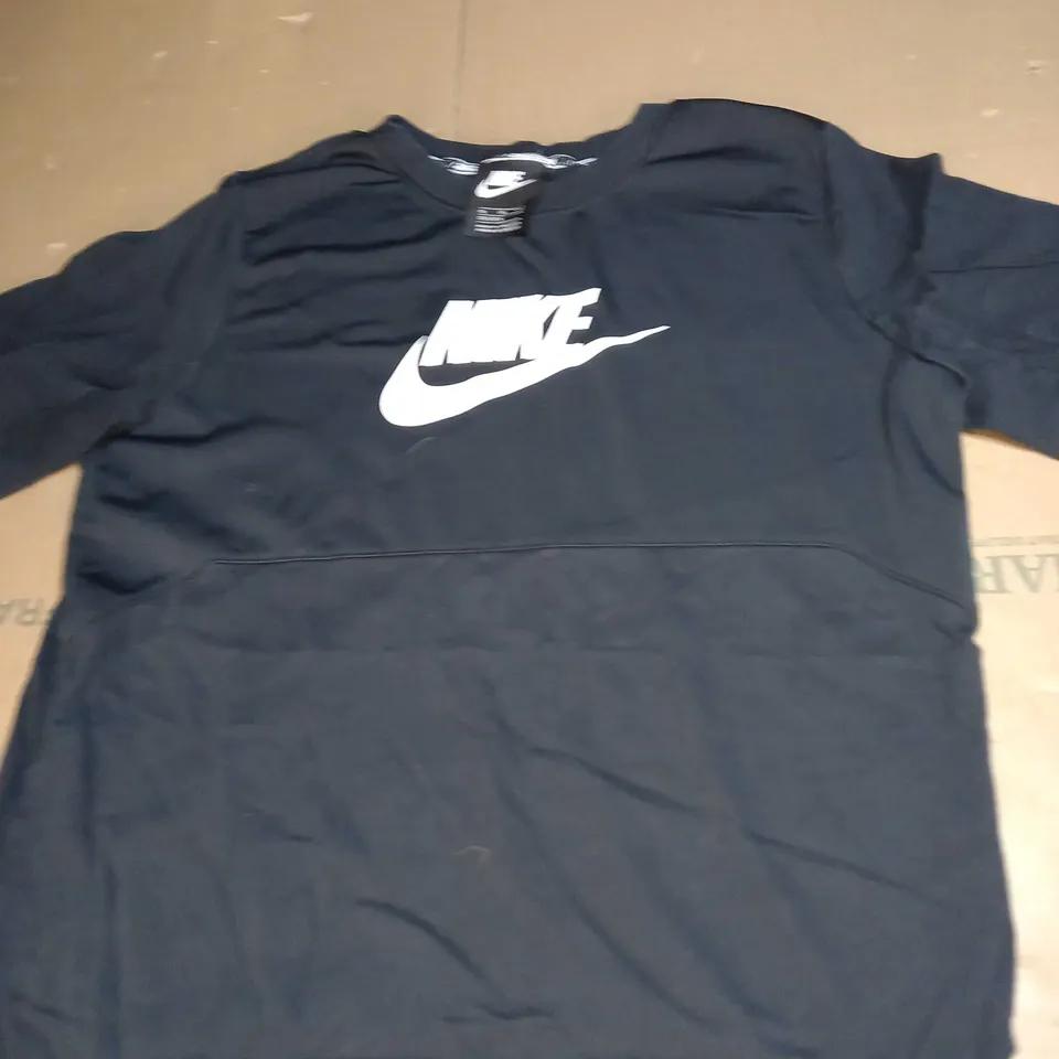 NIKE LOGO COMFORT T-SHIRT SIZE UNSPECIFIED