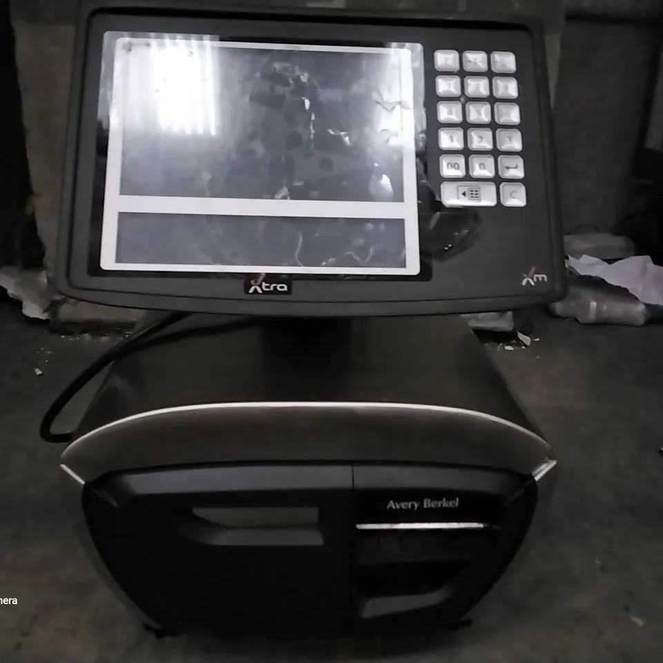 AVERY BERKEL XM600 LABEL AND RECEIPT PRINTING SCALES
