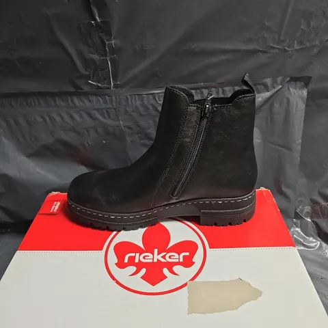 RIEKER WOMEN'S BLACK LEATHER-LOOK ANKLE BOOTS WITH ZIP SIZE 6