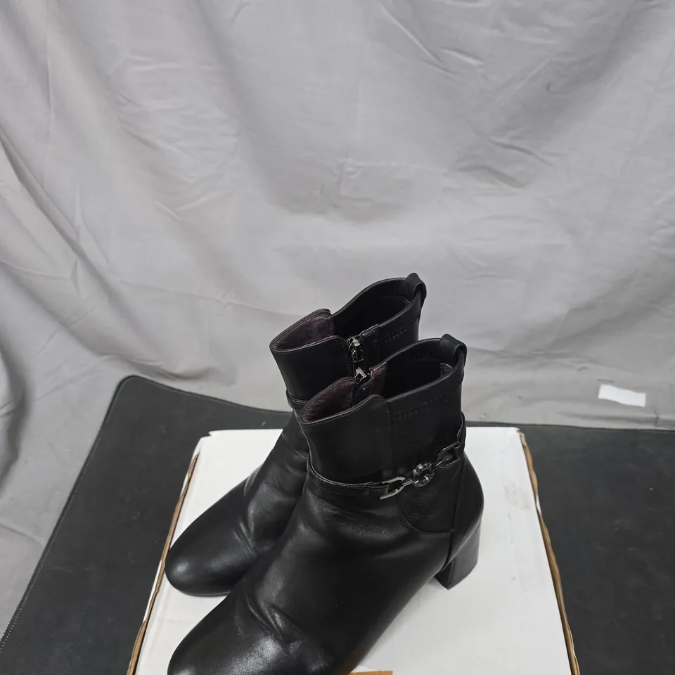  MODA IN PELLE BLACK LEATHER ANKLE BOOTS WITH CHAIN DETAIL AND SIDE ZIP – WOMEN'S FOOTWEAR UK 5