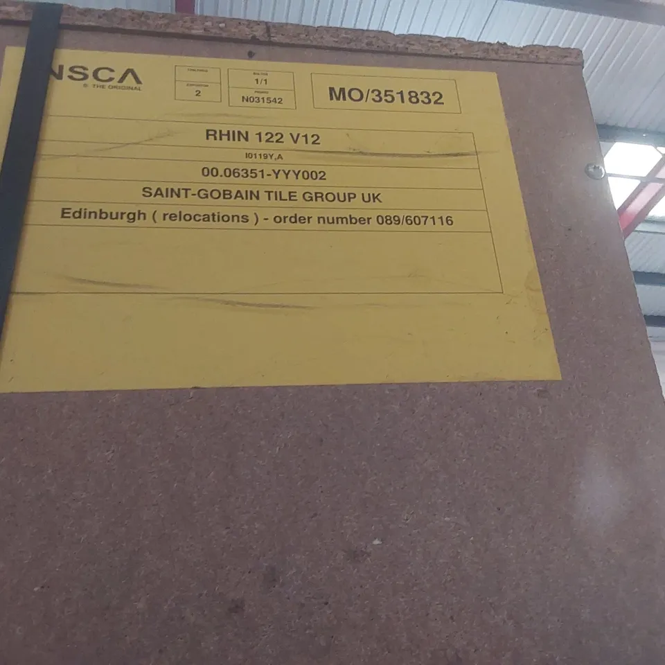 PALLET CONTAINING COMMERCIAL DISPLAY UNIT PARTS