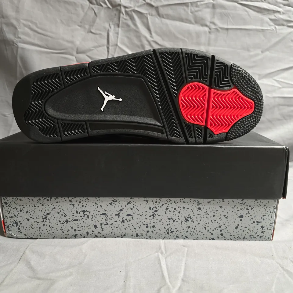 BOXED PAIR OF NIKE AIR JORDAN 4 RETRO SHOES IN BLACK/RED SIZE UK 9