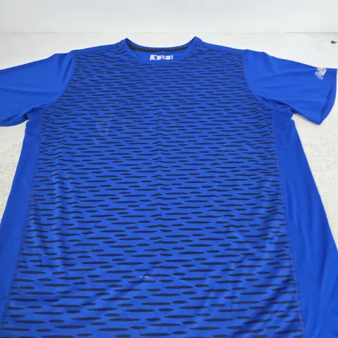 NEW BALANCE TECH TEE - SIZE SMALL