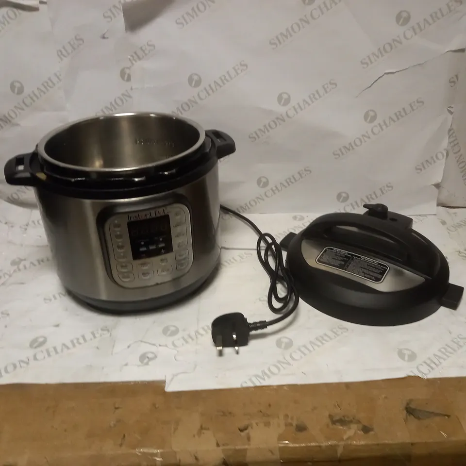 INSTANT POT DUO SMART PRESSURE COOKER
