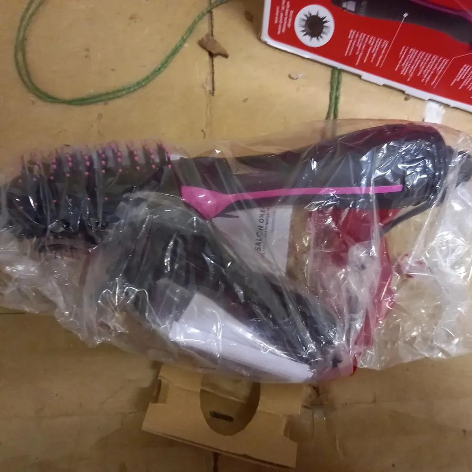 REVLON SALON ONE-STEP HAIR DRYER AND VOLUMISER  RRP £69.99