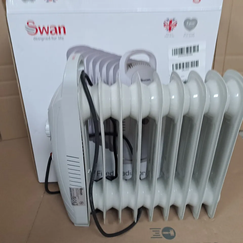 SWAN 1000W MINI OIL HEATER - WHITE