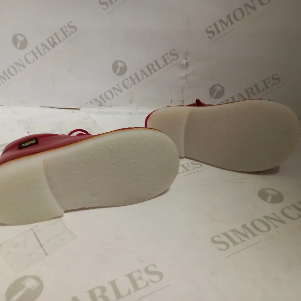YOUNG SOLES SIZE 25 RED BOOTS 