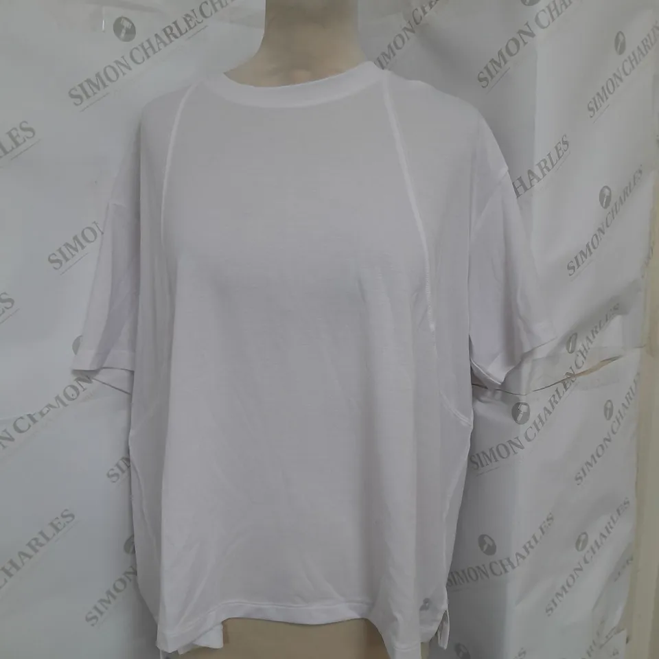 SWEATY BETTY SOFT FLOW STUDIO TEE IN WHITE SIZE M