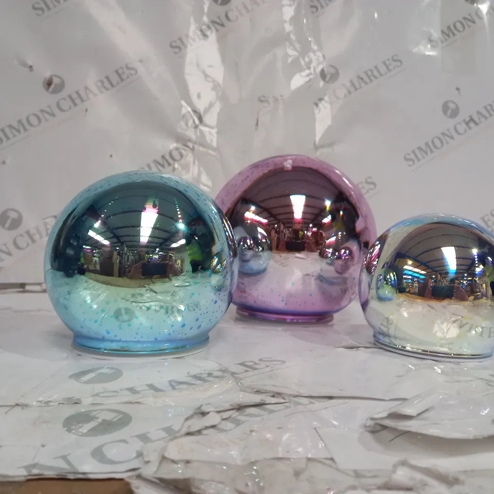 BUNDLEBERRY BY AMANDA HOLDEN SET OF 3 INFINITY SPHERES