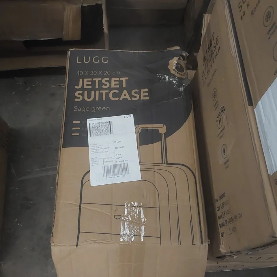 BOXED LUGG TRAVEL SUITCASE