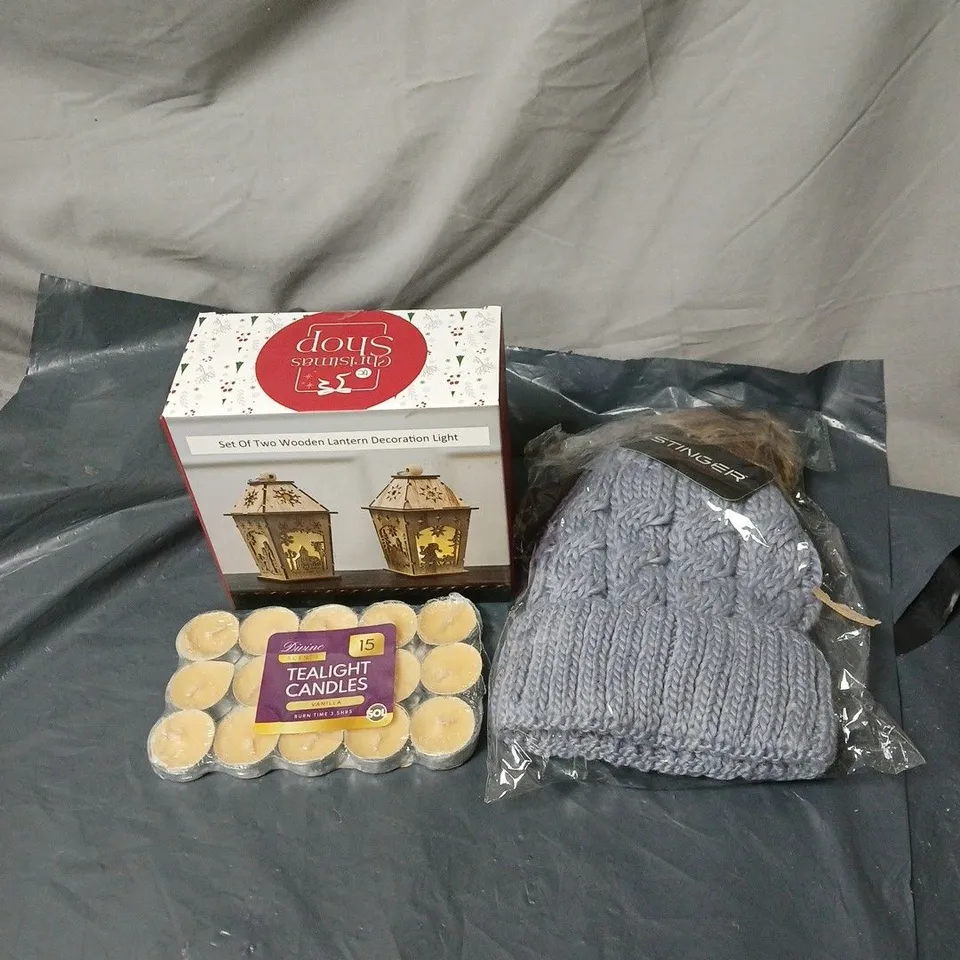 BOX OF APPROXIMATELY 15 ASSORTED ITEMS TO INCLUDE THERMAL HAT, CANDLES, LANTERN DECORATION ETC