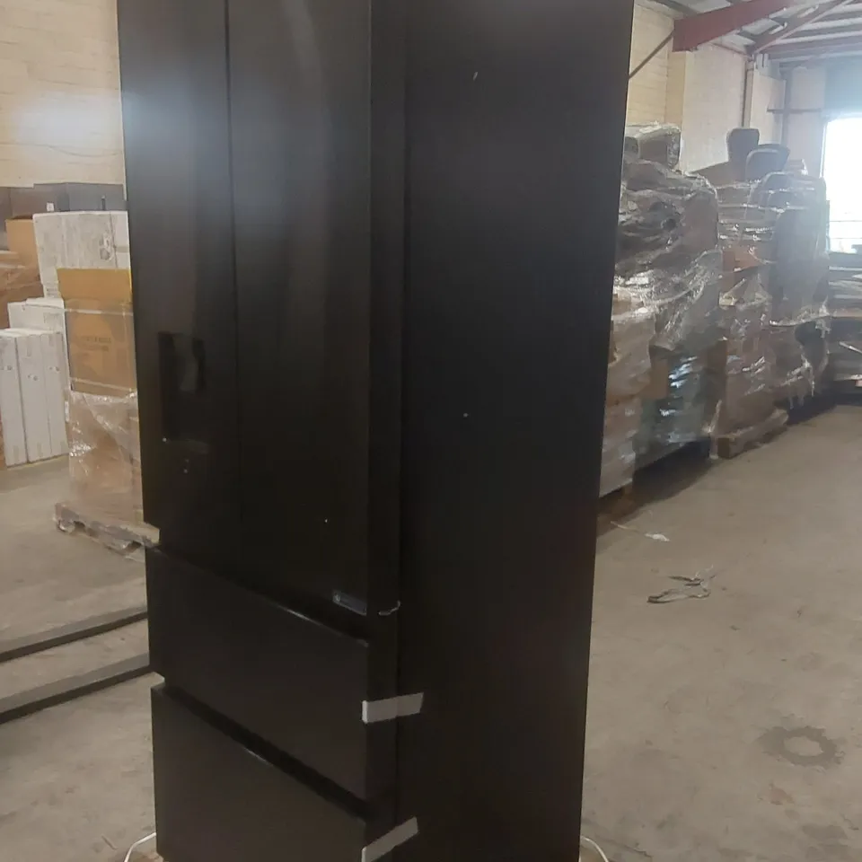 HISENSE PUREFLAT SLIM RF632N4WFE FRIDGE FREEZER - BLACK STAINLESS STEEL