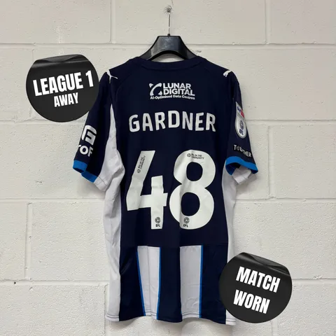 STOCKPORT COUNTY F.C LEAGUE ONE MATCH WORN AWAY SHIRT IN BLUE/WHITE - EU M / CHE GARDNER #48