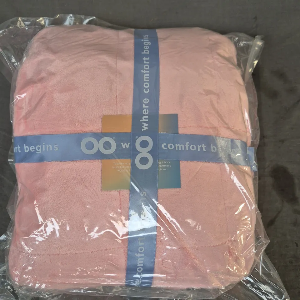 SEALED OODIE OVERSIZED HOODED BLANKET - PINK