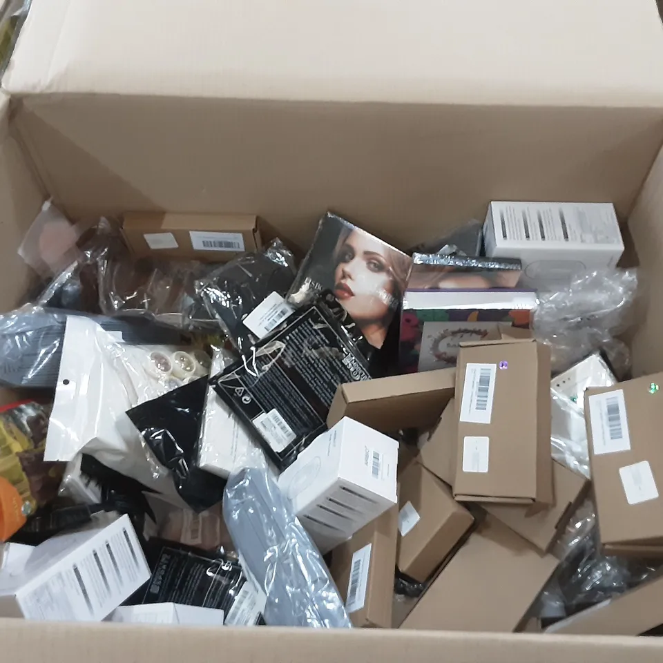 PALLET OF ASSORTED HOMEWARE ITEMS TO INCLUDE RING LIGHT, MAKEUP, THERMOMETERS ETC
